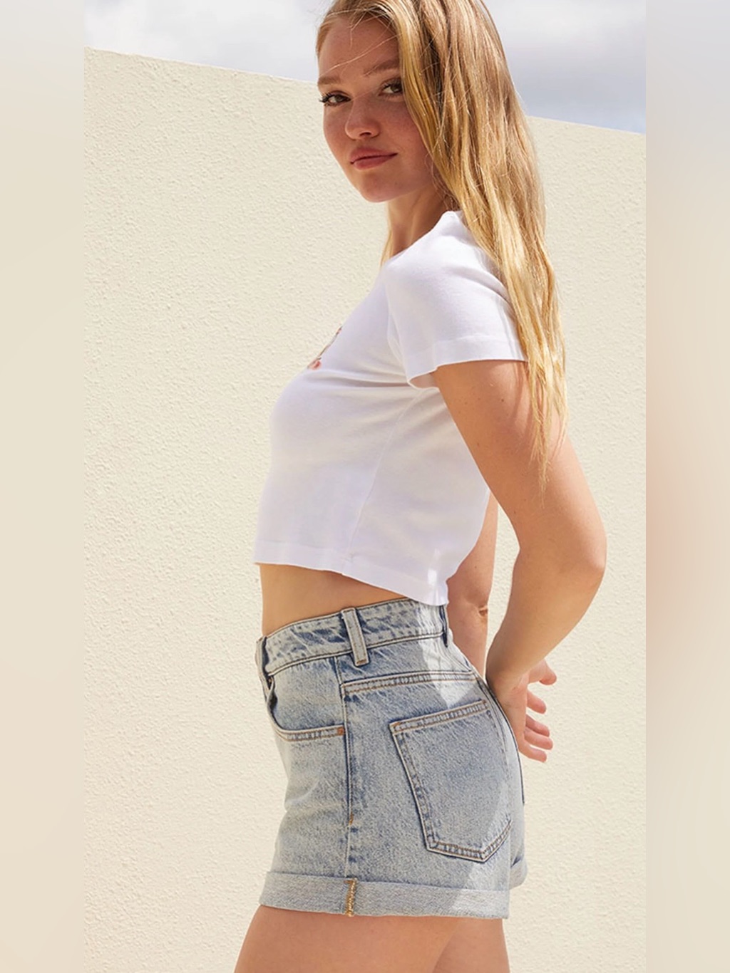 Pacsun High Rise Light Wash Denim Mom Shortssize 22 Summer/Festival Ready